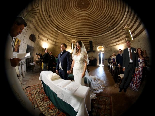 Il matrimonio di Fabrizio e Simona a Chiusdino, Siena 43