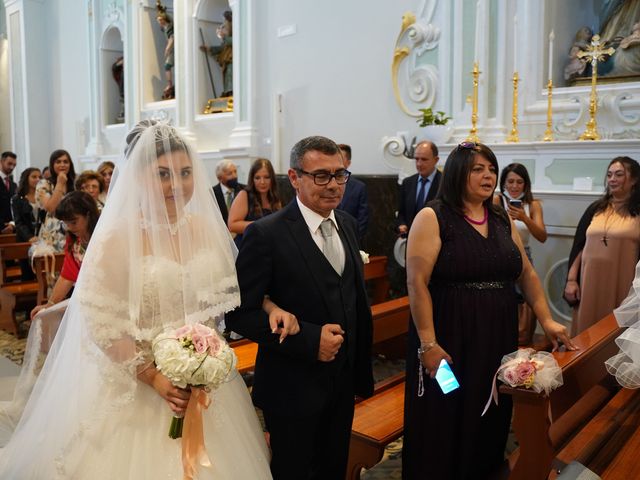 Il matrimonio di Antonella e Antonio a Bernalda, Matera 17