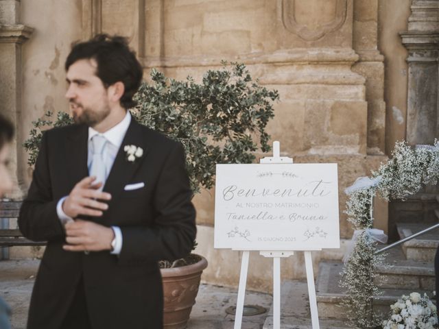 Il matrimonio di Bruno e Toniella a Marsala, Trapani 29