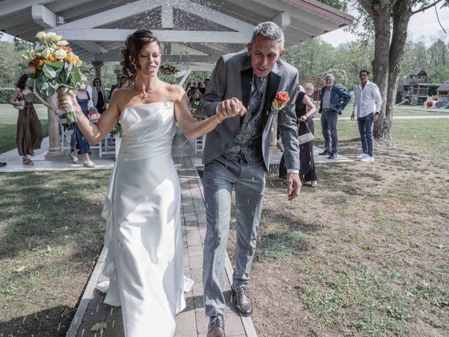 Il matrimonio di Carlo e Elena a Gozzano, Novara 25