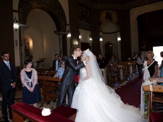 Il matrimonio di Massimo e Beatrice a San Vincenzo, Livorno 37