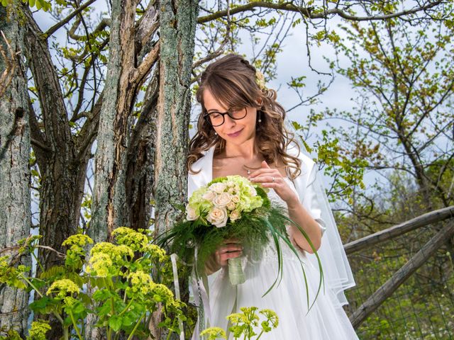 Il matrimonio di Enea e Danyila a Torriana, Rimini 16