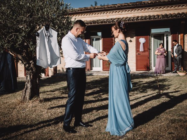 Il matrimonio di Melissa e Rocco a Montecosaro, Macerata 4