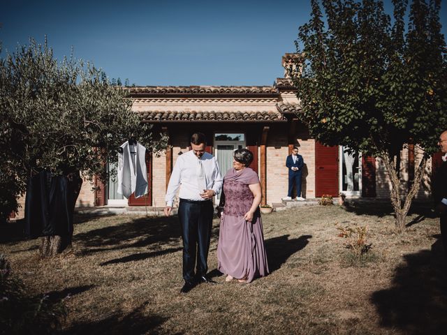 Il matrimonio di Melissa e Rocco a Montecosaro, Macerata 5