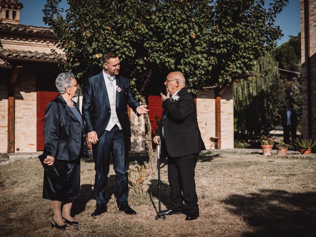 Il matrimonio di Melissa e Rocco a Montecosaro, Macerata 7