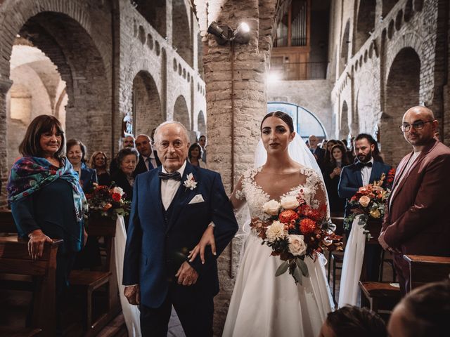 Il matrimonio di Melissa e Rocco a Montecosaro, Macerata 23