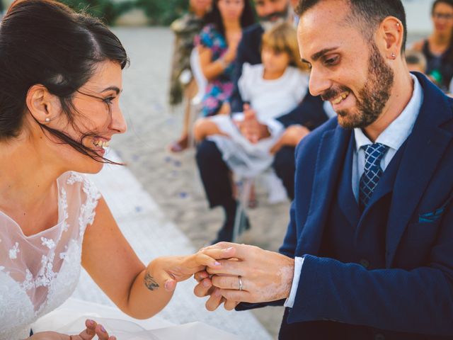 Il matrimonio di Luca e Cristina a Comacchio, Ferrara 33