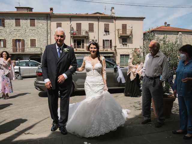 Il matrimonio di Daniele e Marcella a Pontremoli, Massa Carrara 35