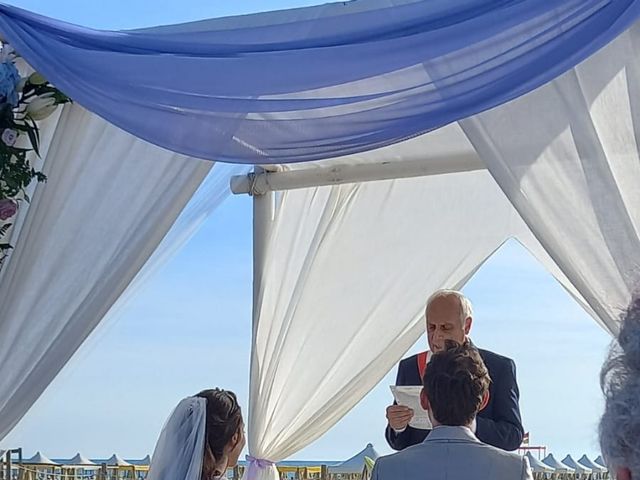 Il matrimonio di Flavius Sebastian Calaras  e Tania Petroni  a Viareggio, Lucca 3