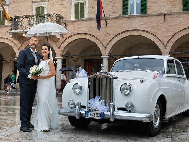 Il matrimonio di Maria Luisa e Roberto a Acquasanta Terme, Ascoli Piceno 28