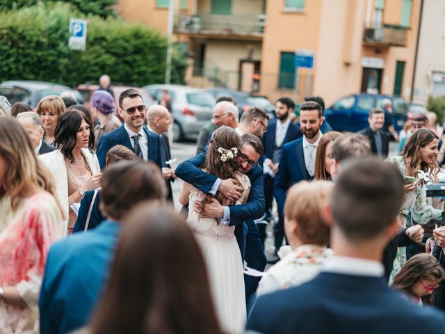 Il matrimonio di Emanuele e Sarah a Chignolo Po, Pavia 30