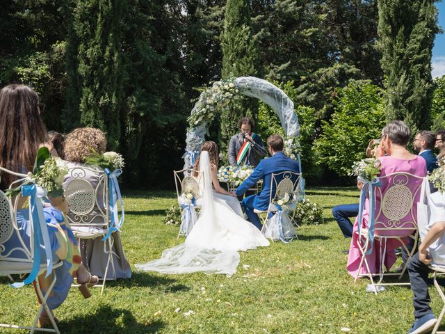 Il matrimonio di Laura e Claudio a Torgiano, Perugia 7