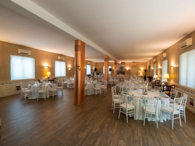 Il matrimonio di Laura e Claudio a Torgiano, Perugia 25