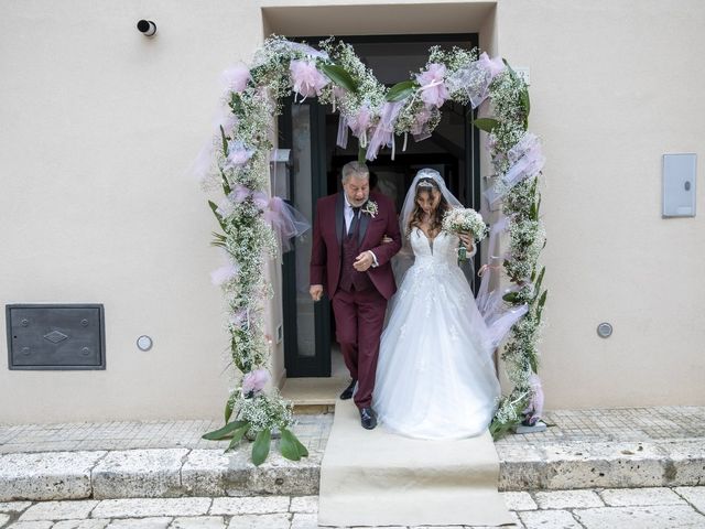 Il matrimonio di Pasquale e Emilia a Minervino di Lecce, Lecce 11