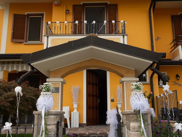 Il matrimonio di Luca e Valentina a Castelcovati, Brescia 25