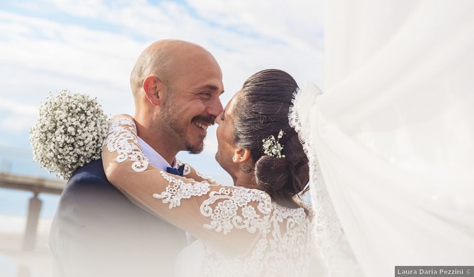 Il matrimonio di Emanuele e Manuela a Viareggio, Lucca