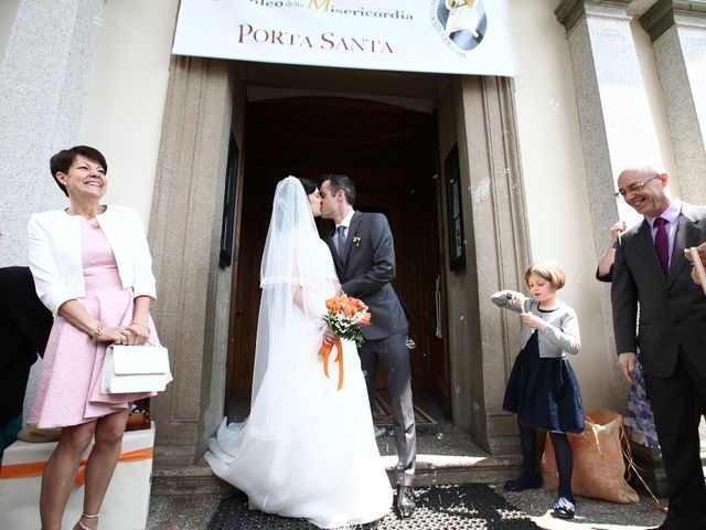 Il matrimonio di Alessandro  e Laura a Orta San Giulio, Novara 14