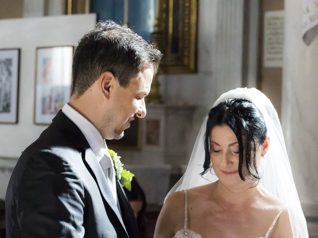 Il matrimonio di Lucia e Francesco a Massarosa, Lucca 20