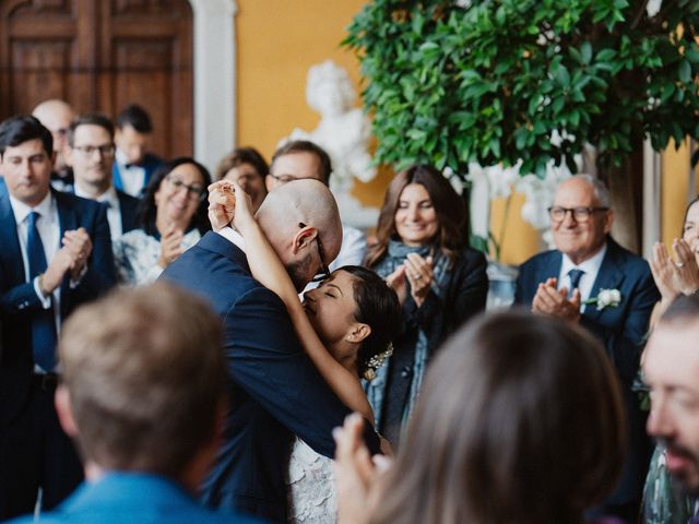 Il matrimonio di Luca e Ivana a Rovato, Brescia 111