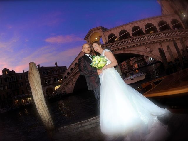 Il matrimonio di Federico e Lara a Santa Maria di Sala, Venezia 37