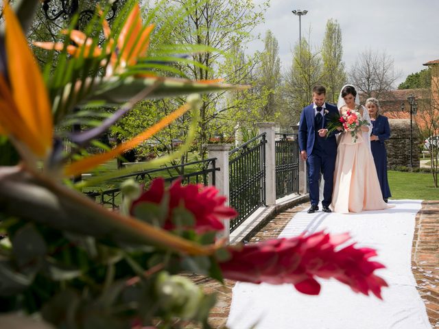 Il matrimonio di Luca e Deborah a Ceggia, Venezia 15