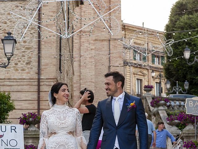 Il matrimonio di Simone e Jessica a Roseto degli Abruzzi, Teramo 30