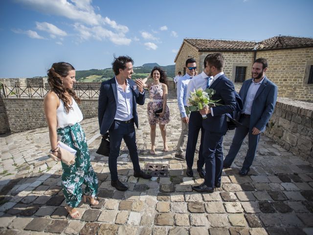 Il matrimonio di Arianna e Marco a San Leo, Rimini 14
