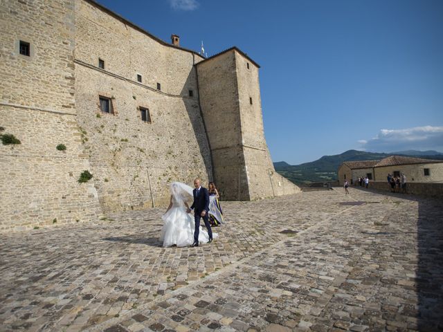 Il matrimonio di Arianna e Marco a San Leo, Rimini 24