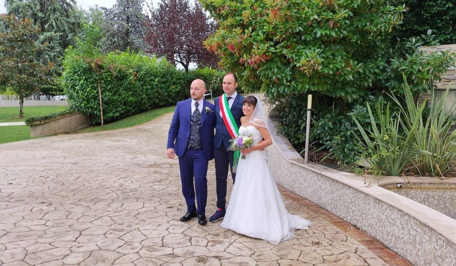Il matrimonio di Simone e Debora  a Miglianico, Chieti