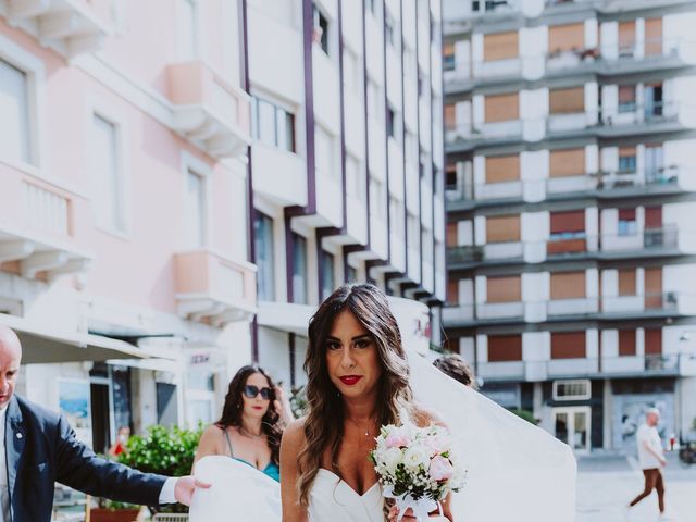 Il matrimonio di Fabio e Erica a Pescara, Pescara 33