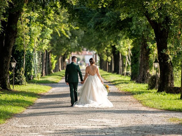 Il matrimonio di Mauro e Nadira a Sulbiate, Monza e Brianza 39