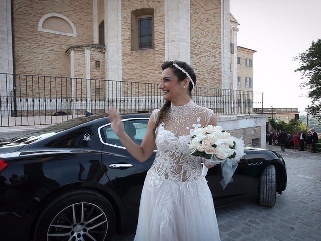 Il matrimonio di Roberto e Laura a Fermo, Fermo 20