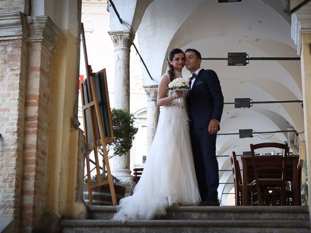 Il matrimonio di Roberto e Laura a Fermo, Fermo 35
