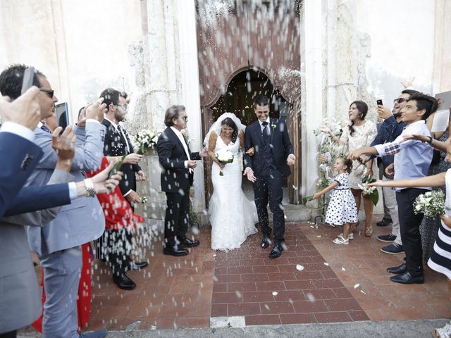 Il matrimonio di Luigi e Noemi a Taormina, Messina 11