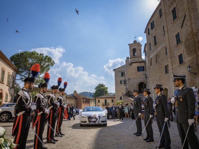 Il matrimonio di Andrea e Gloria a Castelbellino, Ancona 17