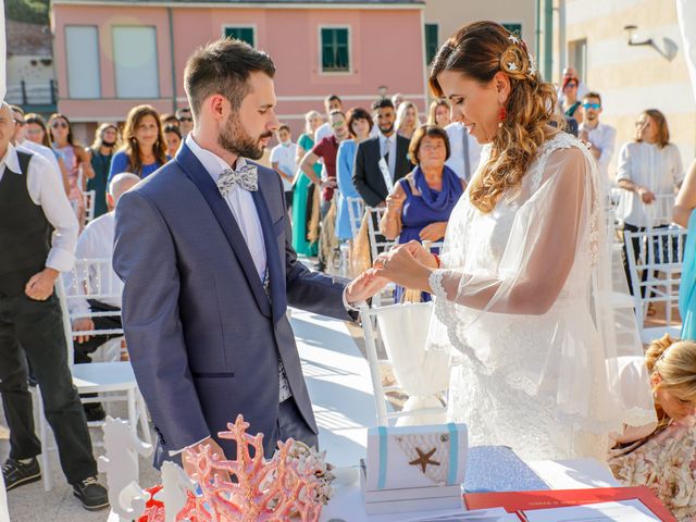Il matrimonio di Mattia e Lorena a Sestri Levante, Genova 16