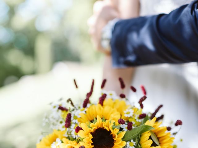 Il matrimonio di Mattia e Cristina a Malnate, Varese 34
