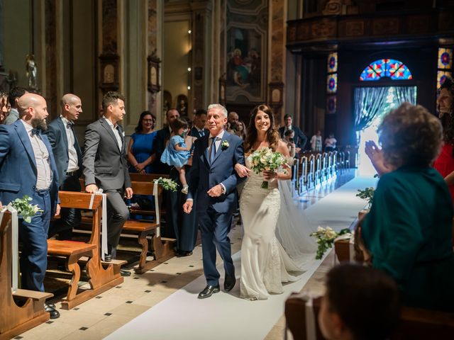 Il matrimonio di Andrea e Costanza a Erba, Como 16