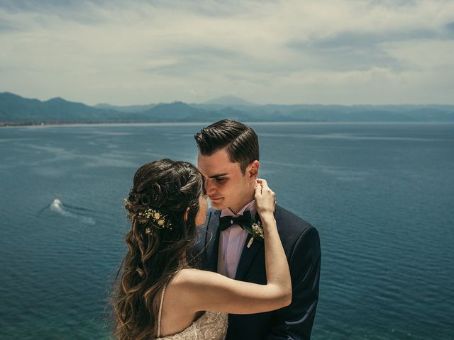 Il matrimonio di Esther e Michael a Milazzo, Messina 7