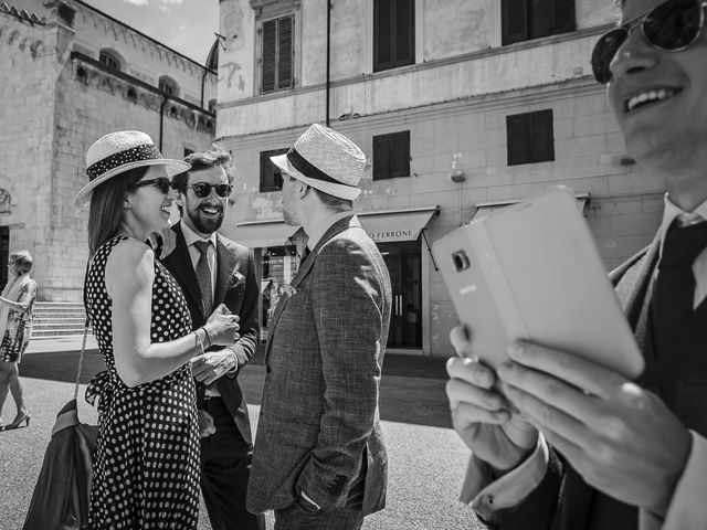 Il matrimonio di Guillaume e Aurore a Lucca, Lucca 21