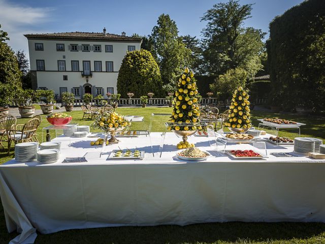 Il matrimonio di Guillaume e Aurore a Lucca, Lucca 29