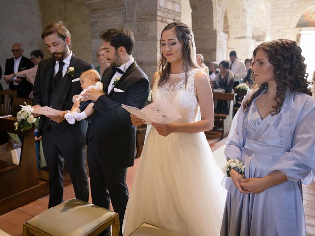 Il matrimonio di Francesco e Beatrice a Mosciano Sant&apos;Angelo, Teramo 21