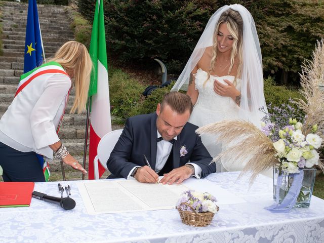 Il matrimonio di Noemi e Paolo a Carnago, Varese 35