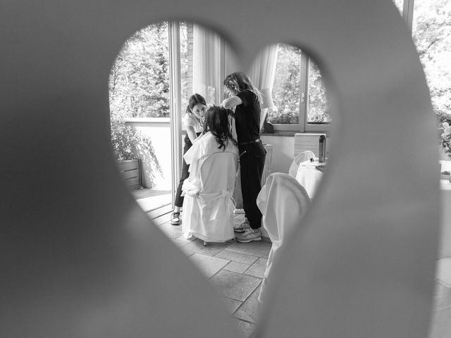 Il matrimonio di Ivan e Giulia a Appiano Gentile, Como 32