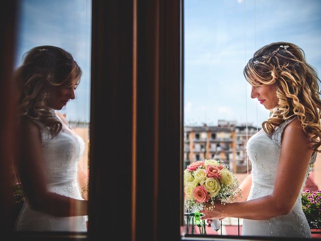 Il matrimonio di Vincenzo e Pina a Pozzuoli, Napoli 26