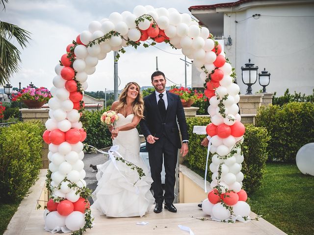 Il matrimonio di Vincenzo e Pina a Pozzuoli, Napoli 55