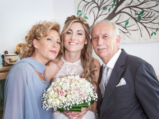 Il matrimonio di Giovanna e Dino a Pozzuoli, Napoli 27