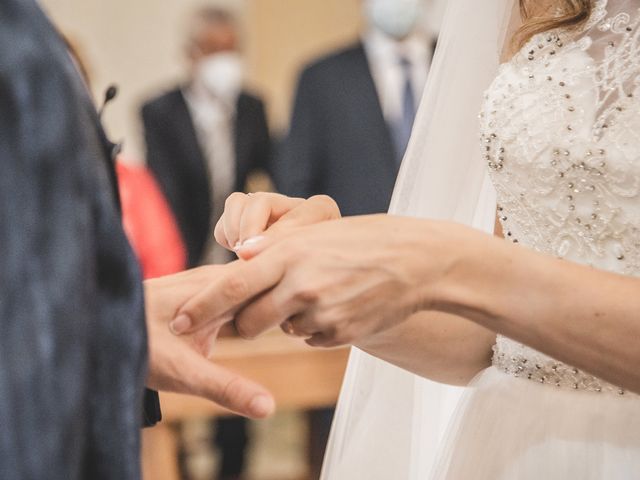 Il matrimonio di Giovanna e Dino a Pozzuoli, Napoli 56