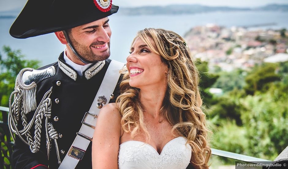 Il matrimonio di Vincenzo e Pina a Pozzuoli, Napoli