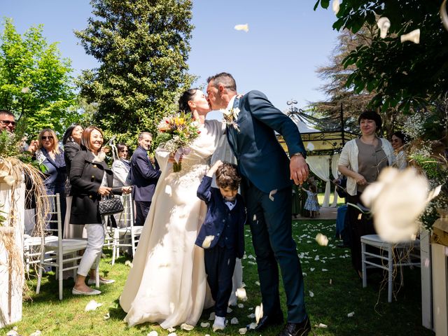 Il matrimonio di Luca e Camelia a Osio Sotto, Bergamo 62